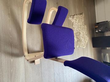 Varier kniestoel met houten frame variable plus met luxe rug beschikbaar voor biedingen
