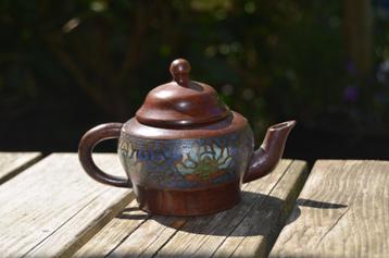 Cloisonné Chinees trekpotje van metaal beschikbaar voor biedingen