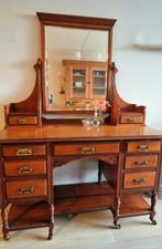 Antieke kaptafel/ toilettafel op bakelieten wieltjes, Ophalen