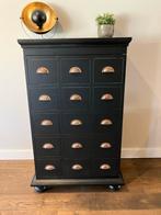 Ruime Opbergkast met Verrassingseffect, Antiek en Kunst, Antiek | Meubels | Kasten, Ophalen