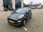 Peugeot 107 Active 1.0 5DR 2014 Grijs, Voorwielaandrijving, 4 stoelen, Origineel Nederlands, Elektrische ramen