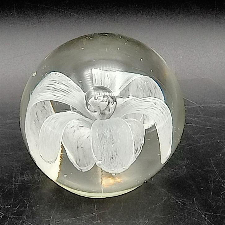 Prachtige Murano ? Stijl Paperweight Presse Papier 7cm, Antiek en Kunst, Antiek | Glas en Kristal, Ophalen of Verzenden