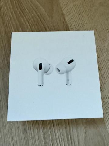 Apple AirPods Pro 1 beschikbaar voor biedingen