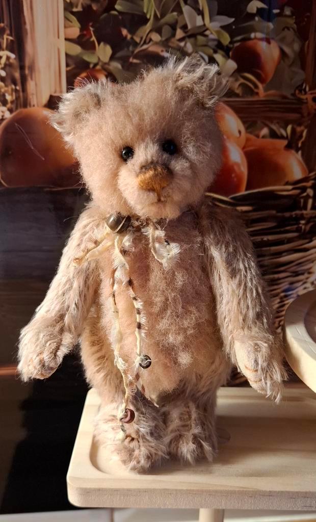 Charlie Bears Minimo Diddy, Verzamelen, Beren en Cherished Teddies, Zo goed als nieuw, Stoffen beer, Overige merken, Verzenden