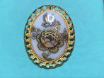 OUDE BROCHE, PORSELEIN TAFEREEL IN BEWERKTE RAND, Verzenden, Overige materialen, Broche