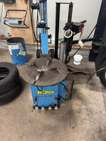 CORGHI Bandenmachine - Demontage & Montage beschikbaar voor biedingen
