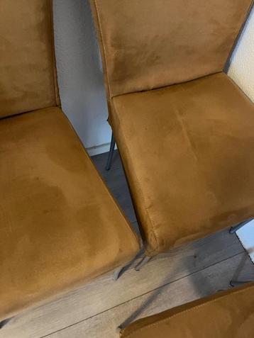 Eetkamerstoelen 4 tal suède nappa prachtig  beschikbaar voor biedingen