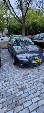 Audi A3 1.6 Sportback 85KW 2006 Grijs, Auto's, Audi, Voorwielaandrijving, 65 €/maand, 15 km/l, 4 cilinders