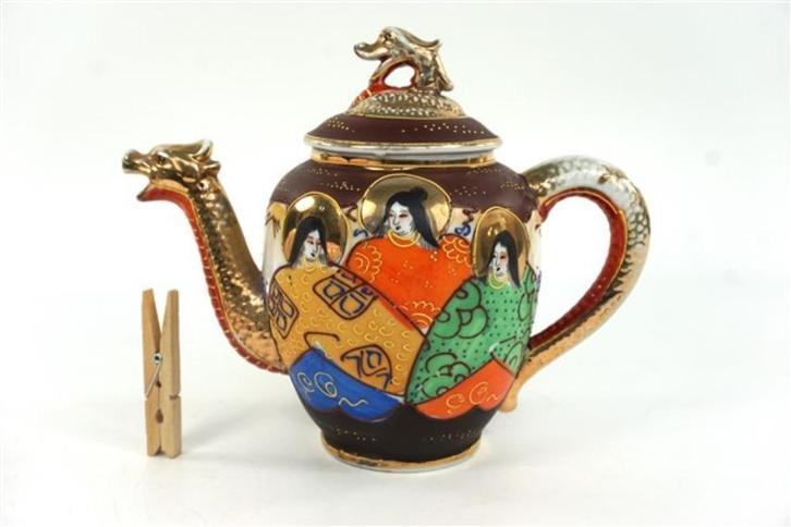 Vintage-antieke theepot draak, Antiek en Kunst, Antiek | Servies los, Ophalen of Verzenden