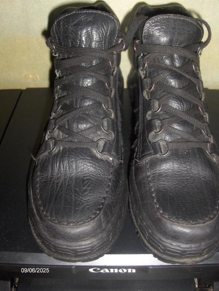 Zwarte Halfhoge Herenschoenen met veters in Maat 42., Kleding | Heren, Schoenen, Zo goed als nieuw, Zwart, Ophalen of Verzenden