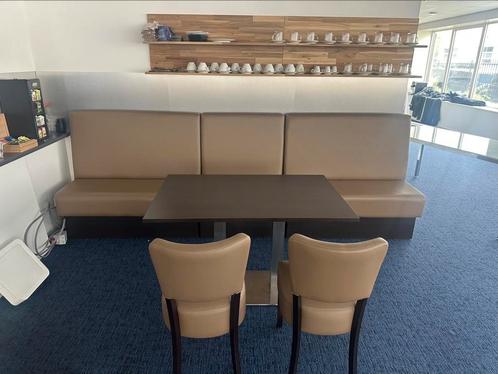 Bankjes, stoelen en tafel, veel gebruikt in Horeca, Huis en Inrichting, Stoelen, Gebruikt, Ophalen