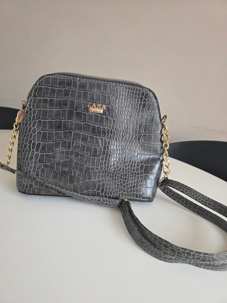 Zara Schoudertas met krokodillenprint, Ophalen of Verzenden, Zo goed als nieuw, Zwart, Schoudertasje