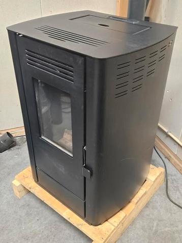 Pelletkachel  beschikbaar voor biedingen