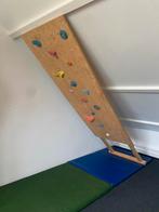 Klimwand kinderkamer + gymmatten, Ophalen, Zo goed als nieuw, Jongen of Meisje