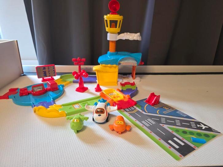 V-tech Toet Toet Vliegveld, Kinderen en Baby's, Speelgoed | Vtech, Zo goed als nieuw, 2 tot 4 jaar, Ophalen