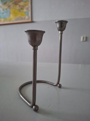 vintage 2-armige kandelaar art deco bauhaus design beschikbaar voor biedingen