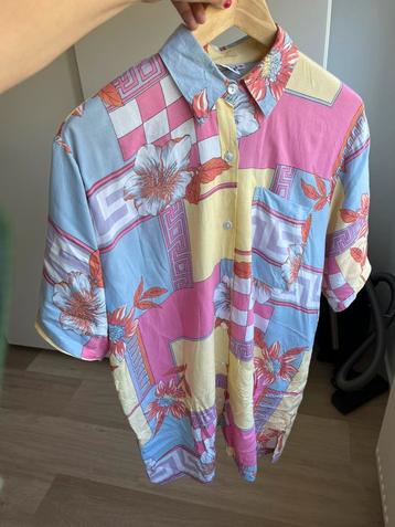 Vintage blouse pastel beschikbaar voor biedingen