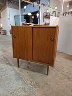 Vintage Deens schuifdeur kastje teak Mid-Century, Huis en Inrichting, Kasten | Dressoirs, Ophalen, Teakhout, Mid-Century, 50 tot 100 cm