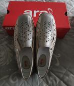 TE KOOP; NIEUWE DAMES SCHOENEN MAAT 37,5 GRIJS, Ophalen, Overige typen, Nieuw, Grijs