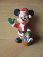 Disney Mickey Mouse kunststof poppetje  9.5cm  kerstman  oud, Mickey Mouse, Gebruikt, Ophalen of Verzenden, Beeldje of Figuurtje