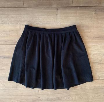 Z.g.a.n. Zwart plooirokje, suede, Nikkie, maat 34 beschikbaar voor biedingen