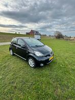 Toyota Aygo 1.0 12V Vvt-i 5DRS 2010 Zwart, Voorwielaandrijving, 4 stoelen, Origineel Nederlands, Handgeschakeld