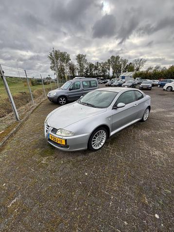 Alfa Romeo GT 2.0 JTS Progression '' MOOIE AUTO / MOTOR DEFE beschikbaar voor biedingen