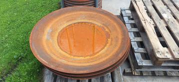 Supergave grote vuurschalen en eikenhouten bloembakken  beschikbaar voor biedingen