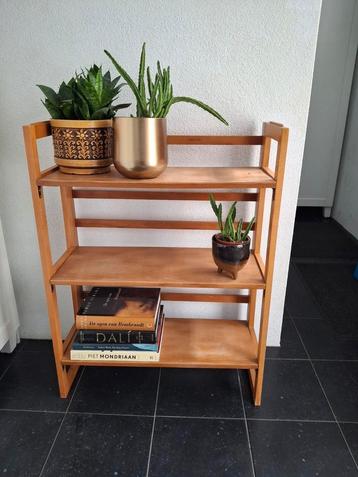 inklapbaar hout plantentafeltje/ boeken kast beschikbaar voor biedingen