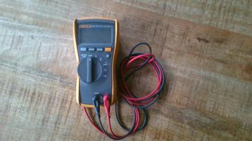 Fluke 114 True RMS multimeter beschikbaar voor biedingen