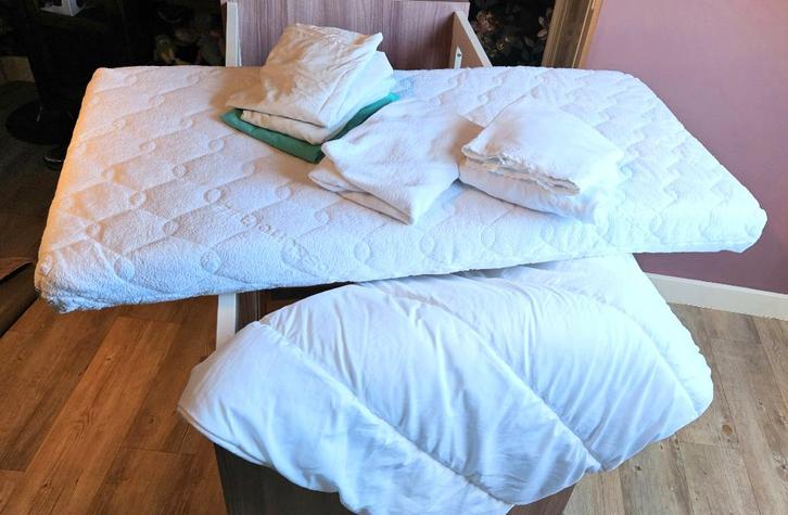 ledikant TWF met toebehoren, Kinderen en Baby's, Babywiegjes en Ledikanten, Zo goed als nieuw, Ledikant, Ophalen