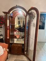 Italiaanse vitrinekast in goede staat, Antiek en Kunst, Antiek | Spiegels, Ophalen, Rechthoekig, 100 tot 150 cm, 150 tot 200 cm
