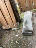 Gratis betond banden 7 stuks, Tuin en Terras, Bielzen en Borders, Ophalen of Verzenden, Zo goed als nieuw, Beton, 100 tot 200 cm