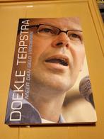 GESIGNEERD Meer dan geld verdienen. Doekle Terpstra., Boeken, Politiek en Maatschappij, Ophalen of Verzenden, Gelezen, Nederland