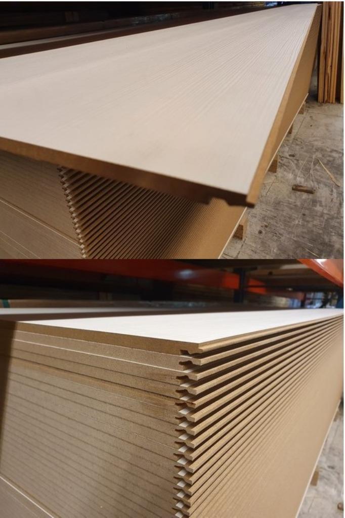 Clicwall - klik wandbekleding systeem - wit afgewerkt, Doe-het-zelf en Verbouw, Platen en Panelen, Nieuw, Overige materialen, Minder dan 20 mm