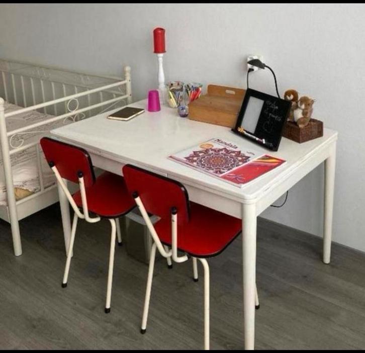 2 Retro Stoeltjes - Vintage Design, Kinderen en Baby's, Kinderkamer | Tafels en Stoelen, Gebruikt, Stoel(en), Ophalen of Verzenden
