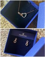 Swarovski oorbellen en ketting infinity NIEUW, Verzamelen, Swarovski, Ophalen of Verzenden, Zo goed als nieuw