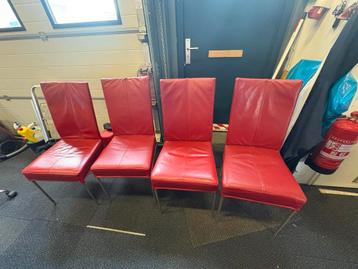 4x Rode Design Stoelen van HVS Industrie beschikbaar voor biedingen