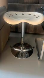 In hoogte verstelbare kruk, 1 kruk, Ophalen of Verzenden, Zo goed als nieuw, 60 tot 90 cm