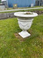 3 x brocante Engelse betonnen tuinvazen 100 euro per stuk, Ophalen of Verzenden, Zo goed als nieuw