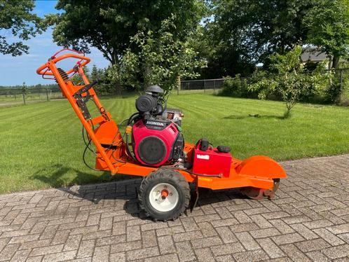Dosko stobbenfrees stronkenfrees, Tuin en Terras, Hakselaars, Ophalen