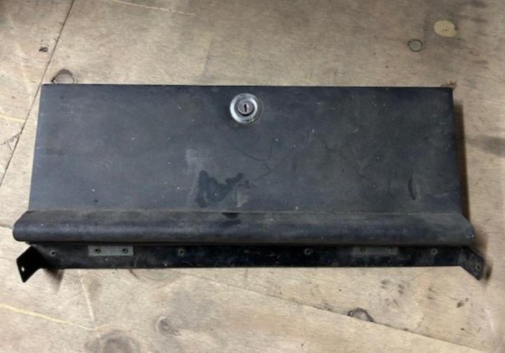 Dashboard kastje, Auto diversen, Overige Auto diversen, Ophalen