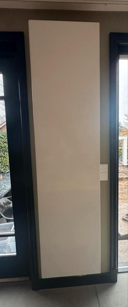 Grote Plaatradiator 200x50 cm - Efficiënte Verwarming, Doe-het-zelf en Verbouw, Verwarming en Radiatoren, Gebruikt, Radiator, 800 watt of meer