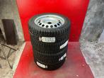 Nieuwe winterbanden Mercedes Vito 225/55R17 Nokian, Bestelwagen, ., Banden en Velgen, Nieuw