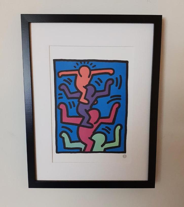 Keith Haring, 4 Figures on shoulder, mooi gelijst, Antiek en Kunst, Kunst | Litho's en Zeefdrukken, Ophalen of Verzenden