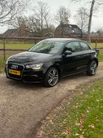 Audi A1 1.2 Tfsi Airco Bluetooth Navigatie, Auto's, Voorwielaandrijving, Stof, A1, Zwart