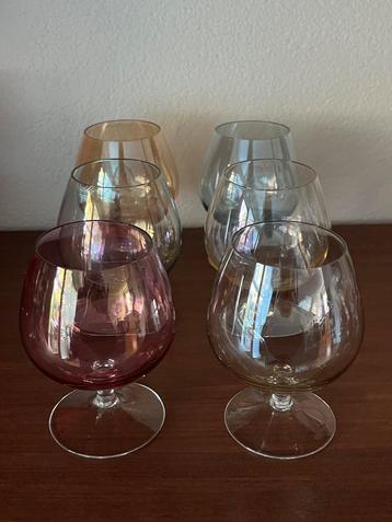 Set van 6 Vintage gekleurde cognac glazen beschikbaar voor biedingen