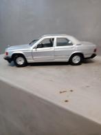Mercedes 190, Hobby en Vrije tijd, Modelauto's | 1:24, Ophalen of Verzenden, Gebruikt, Auto, Bburago