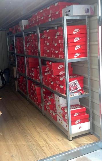 200+ paren Air Max 1, Air Max 90, Asics beschikbaar voor biedingen