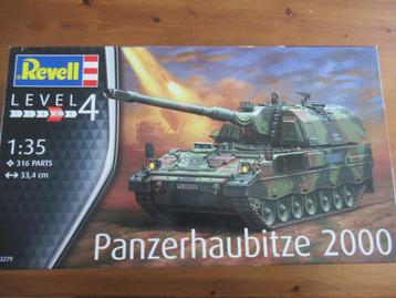 Panzerhaubitze 2000  (Revell 1/35) beschikbaar voor biedingen